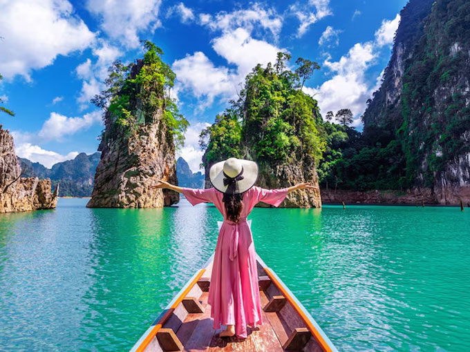 Traditional raft houses on Cheow Lan Lake in Khao Sok National Park